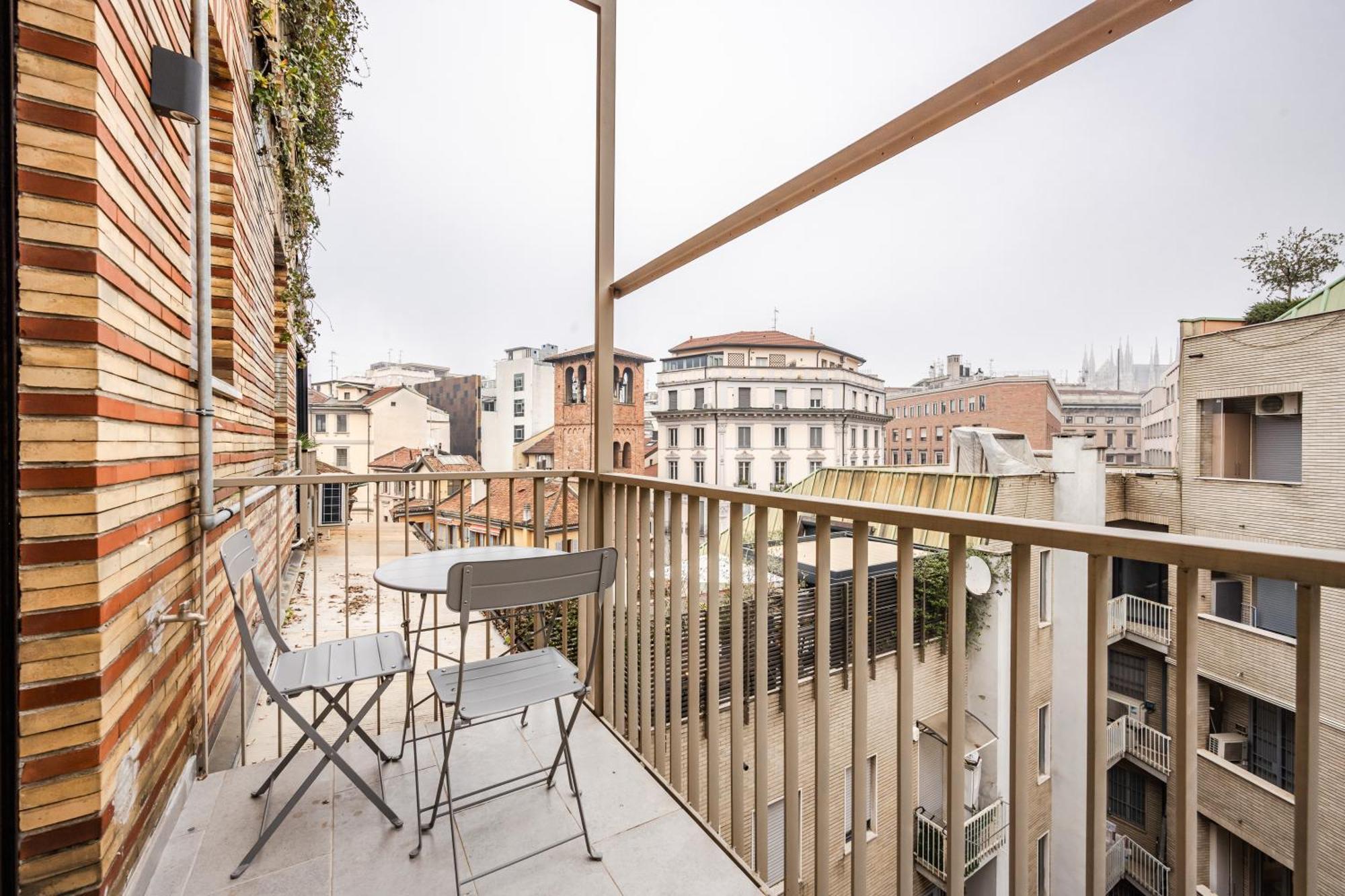 Luxury With View Steps From The Duomo Mailand